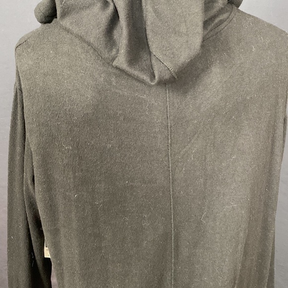 No Boundaries Light Weight LOVE Hooded Sweater - Picture 5 of 6